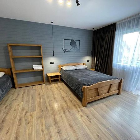 Кам'Яний Двір Mykulychyn Ngoại thất bức ảnh