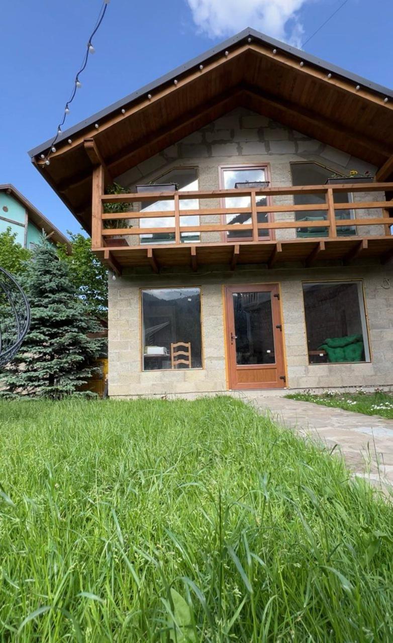 Кам'Яний Двір Mykulychyn Ngoại thất bức ảnh